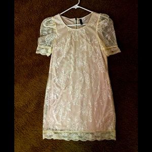 Cute lace dress - S2 H&M